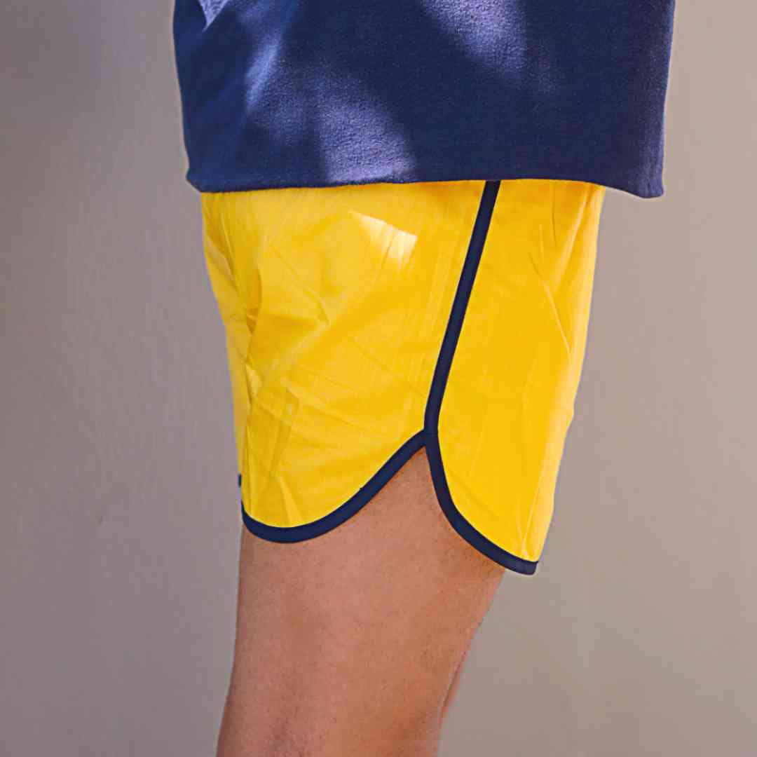 ビンテージメンズアンダーウェア。ビンテージ。トランクス。Authentic Yellow Boxer Shorts Vintage Style